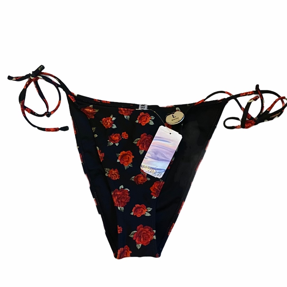 🌹 FOREVER 21 Rose Print Bikini Bottom 🌹